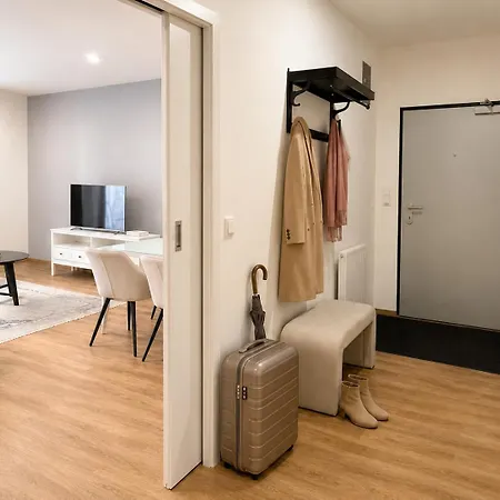 Apartment Veleslaveenka - Spacious In Old Town Plzen